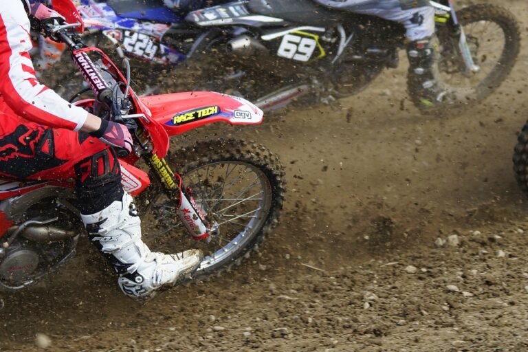 g638bd235ba1bfb059111859bc2aff42e65ccaf6255c4435015349c5b551832a8b93ccd2d8c72567ae22121854ea40405623a6d3fb19edc44d2c9d05ae7af844b_1280